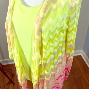 Bright Chevron print open cardigan! 😎